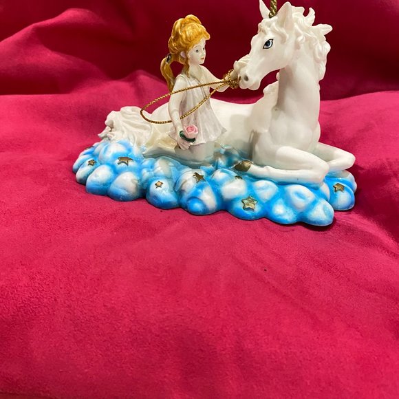 Pegasus Unicorn Statues figurines of a girl with a Unicorn of porcelain - Picture 2 of 9